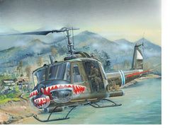 Trumpeter 1/18 UH-1 Huey B 81806