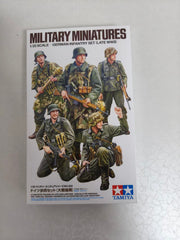 Tamiya 35382 1/35 Scale Military Figure Model Kit Late-WWII German Infantry Set