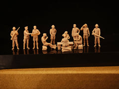 11-man North African soldier crew from World War II LSSNO196 1/35/48/64/72/87/100/144