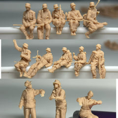 13 Winter Sitting Tank Soldiers in World War II D LSSNO70 1/35/48/64/72/87/100/144