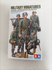 Tamiya 35371 1/35 Scale Military Figure Model Kit Mid-WWII German Infantry Set