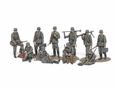 Tamiya 32602 1/48 Scale Military Model Kit WWII German Wehrmacht Infantry Set