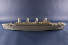 Trumpeter 03721 HMHS BRITANNIC 1:200 Model Kit