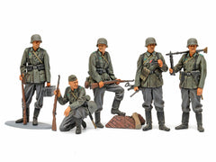 Tamiya 35371 1/35 Scale Military Figure Model Kit Mid-WWII German Infantry Set