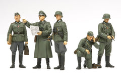 Tamiya 35298 1/35 Scale Model Military Kit WWII German Field Commander Set