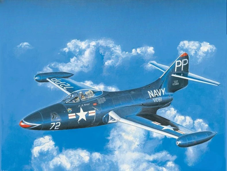 Trumpeter HOBBY BOSS 1/72 F9F-2P "Black Panther" Combat Reconnaissance Aircraft 87249 — scale model kit