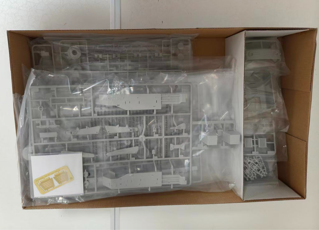 TRUMPETER 01079 1:35 KET-T Recovery Vehicle based on the MAZ-537 Heavy Truck Kit