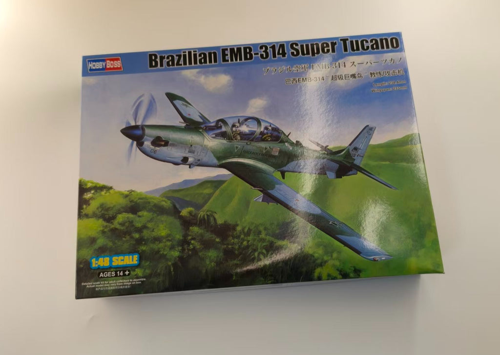 HobbyBoss Model Kit 81727 1/48 Brazilian EMB-314 Super Tucano SW (New)