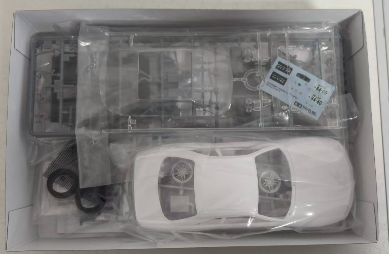 Tamiya 24145 1/24 Scale Model Sports Car Kit Nissan Skyline GT-R R33 V-Spec NIB Secondary image