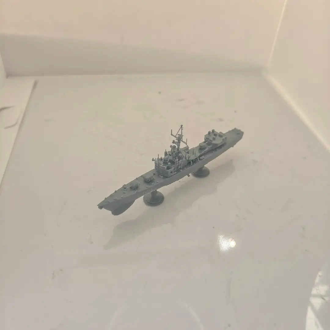 SSC158 Military Model USS DE-1040 Garcia Class Frigate Water Line — detail view 5