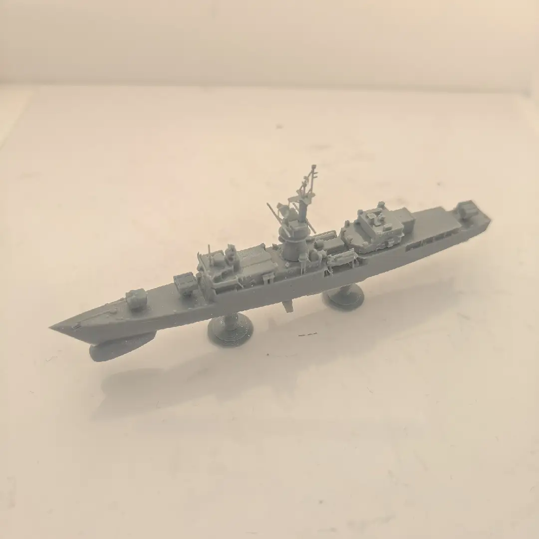 SSC163 Military Model USS Knox Class Frigate Water Line Main image