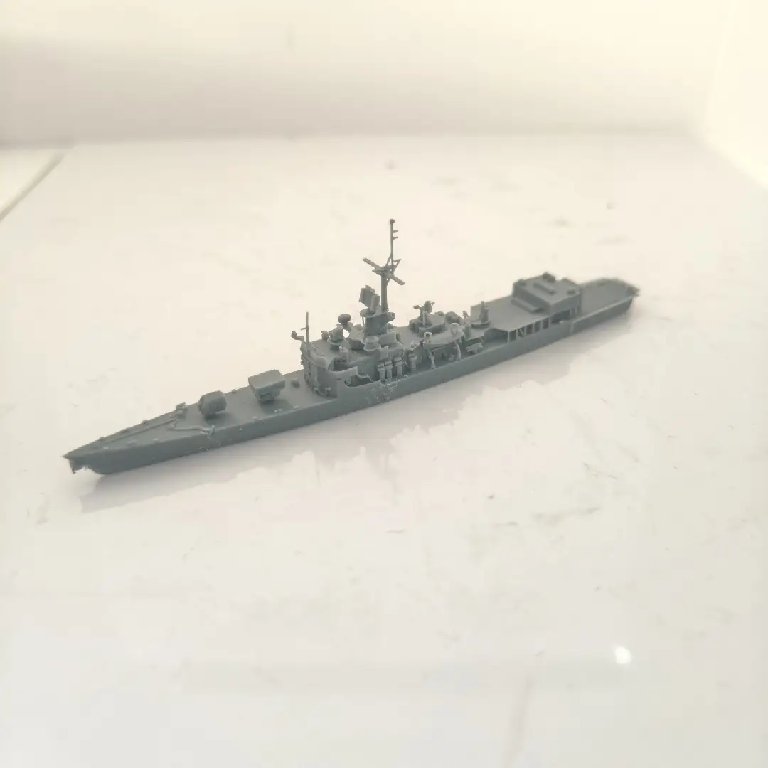 SSC168 Military Model USS Brooke Class FFG1 Guided Missile Frigate Water Line — detail view 5
