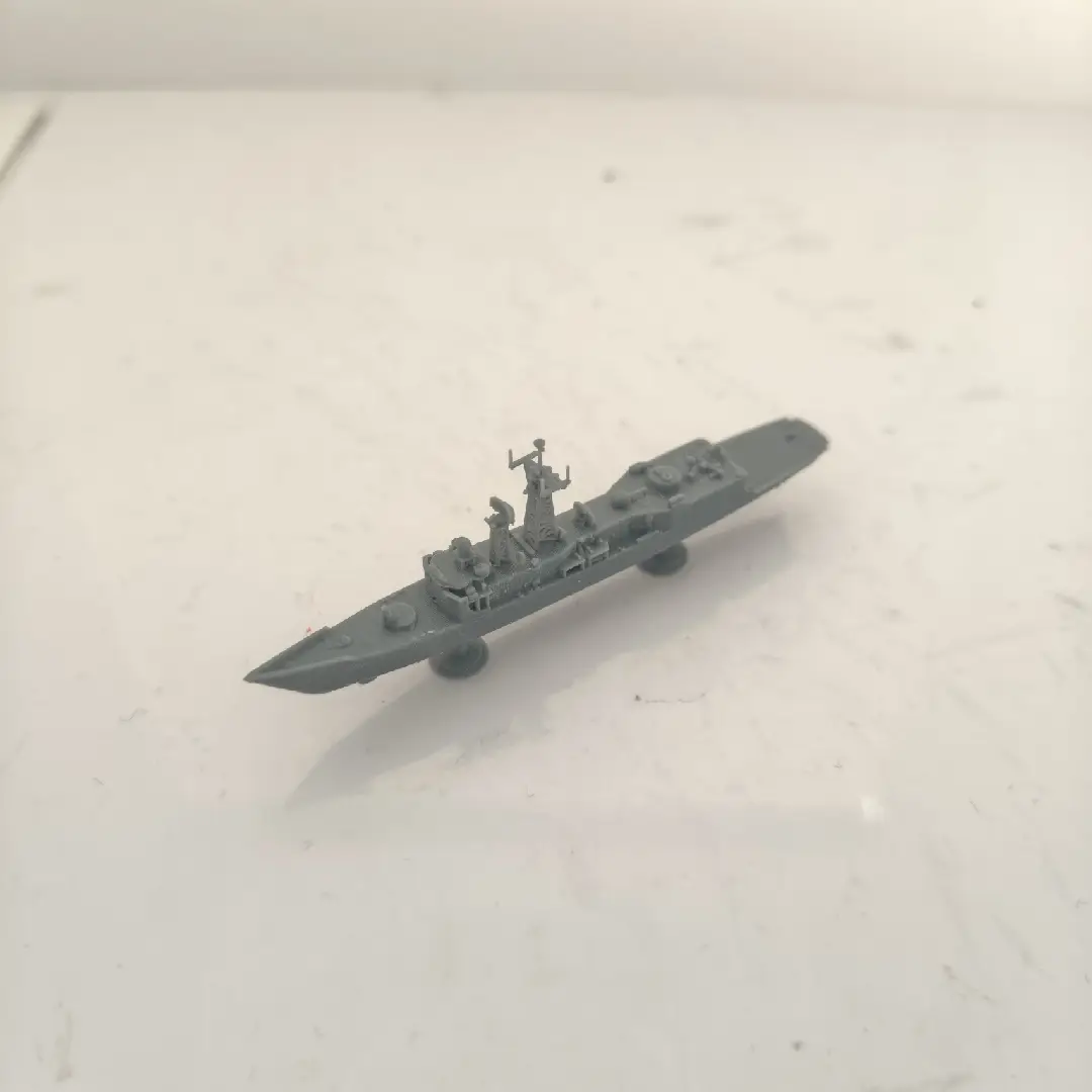 SSC155 Military Model USS FFG-7 Oliver Hazard Perry Class Frigate Water Line — scale model kit