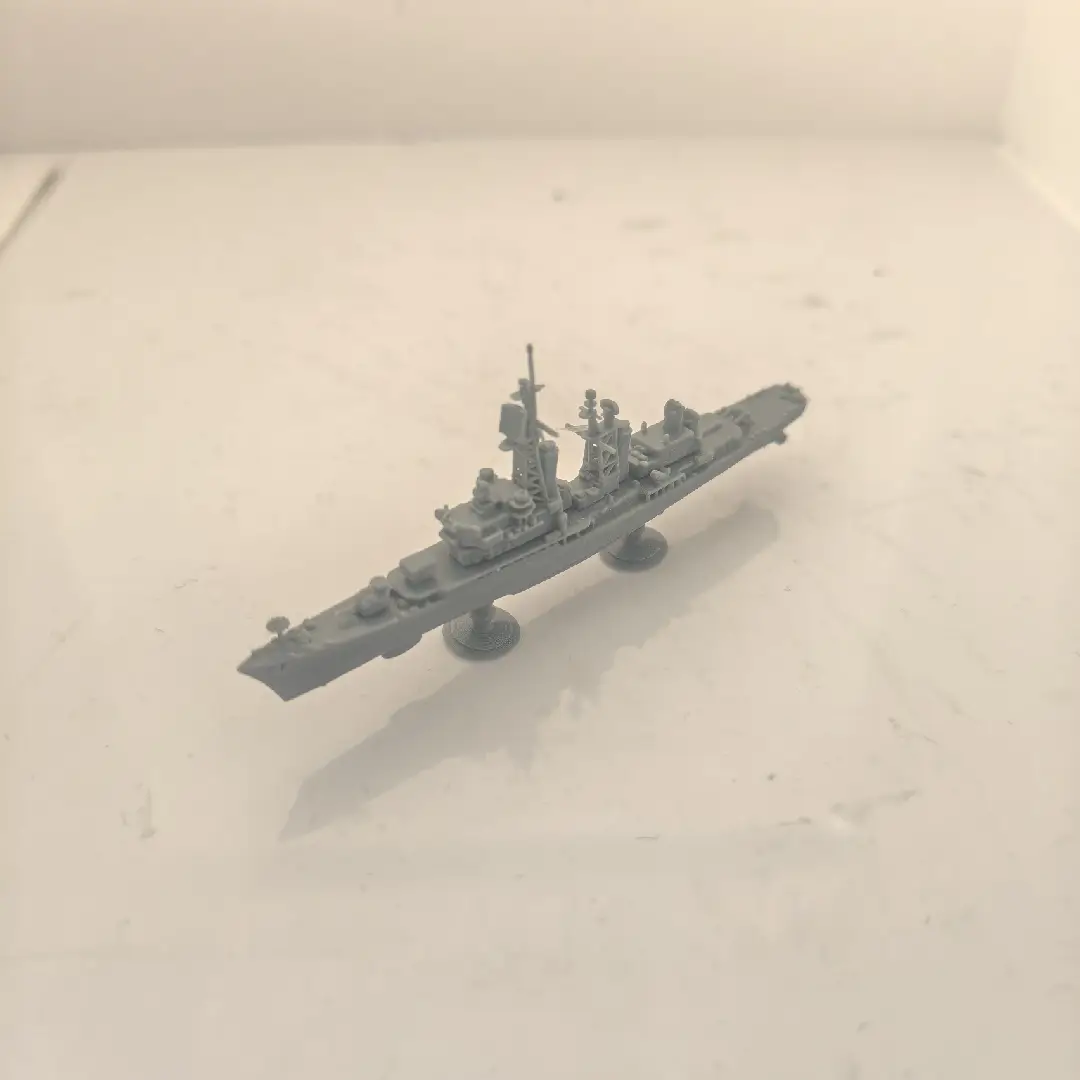 MRY-SFW SSC161 Military Model  USS DDG-40 Coontz Class Destroyer Water Line