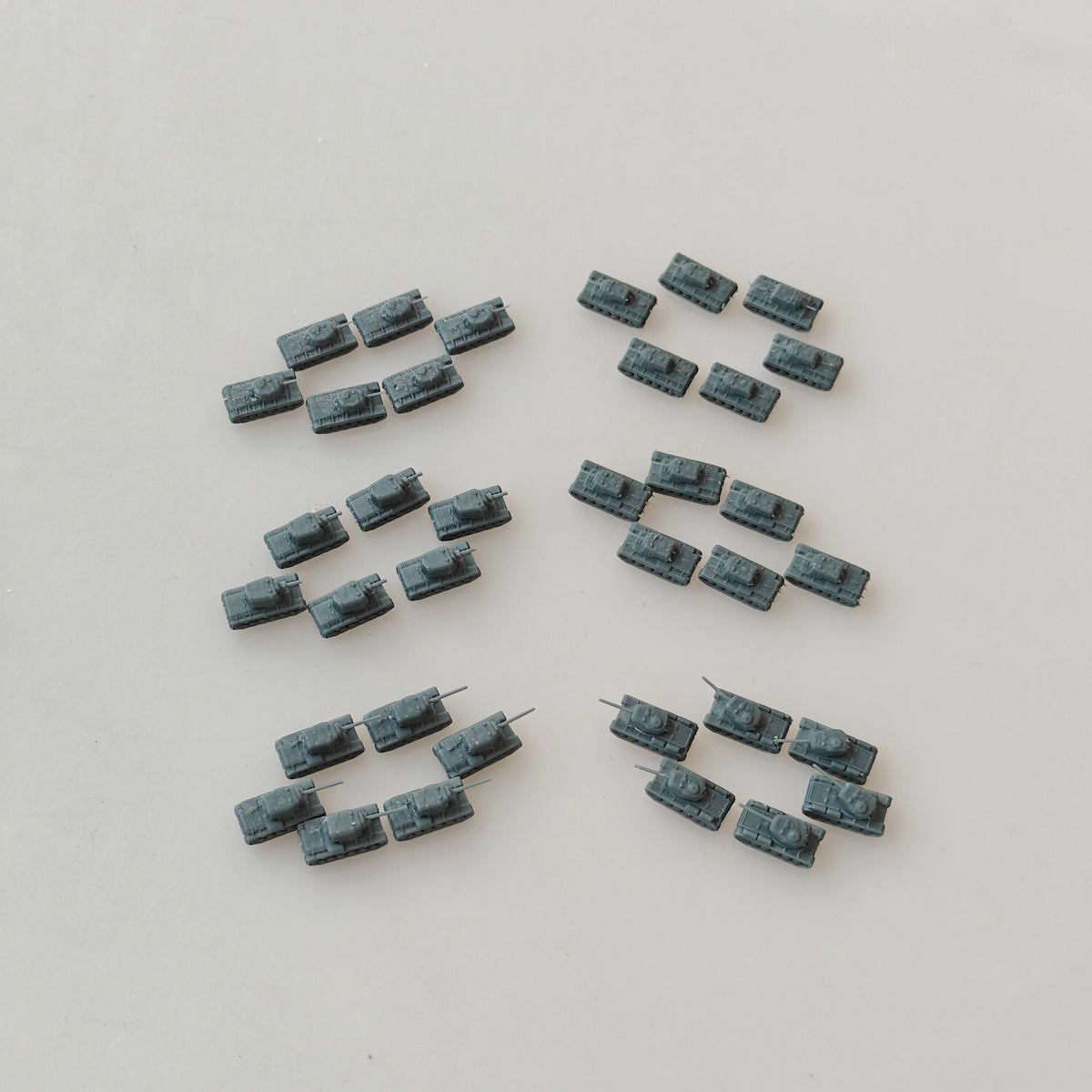 MRY-SFW SSZH002 1/700 Soviet Steel Giants: Complete KV Heavy Tank Collection (7 Models) — L-11 to KV-85 KV-1 Variants + KV-2 + KV-85 Resin Model Kit Unassembled Unpainted