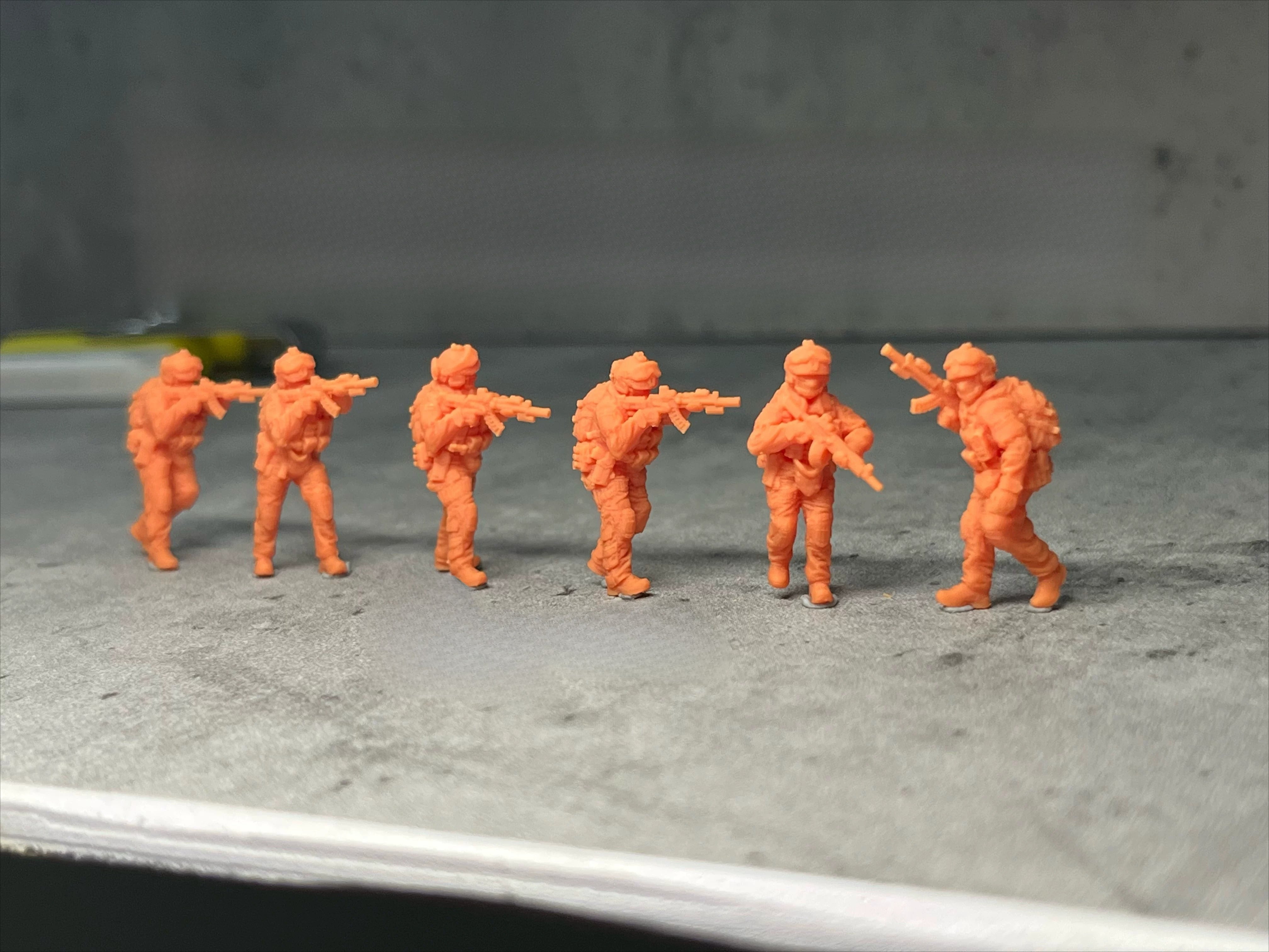 Modern Russian Squad Soldiers LSSNO34 1/35/48/64/72/87/100/144