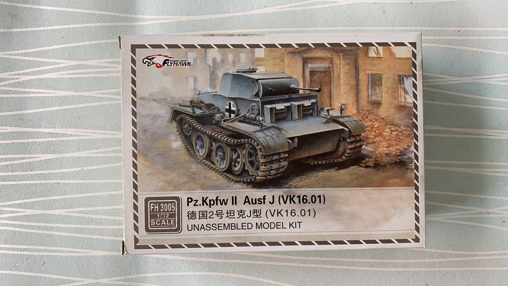 Flyhawk FH3005 1/72 Pz.Kpfw II Ausf J VK16.01 Plastic Model Kit