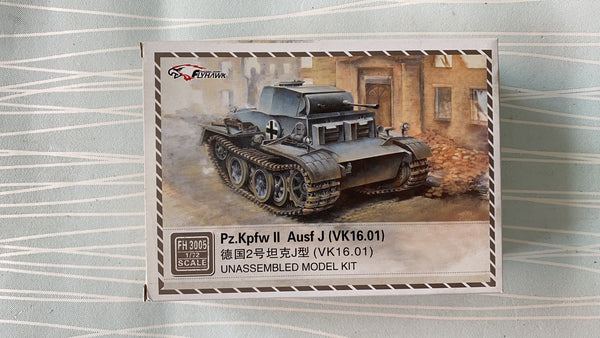 Flyhawk FH3005 1/72 Pz.Kpfw II Ausf J VK16.01 Plastic Model Kit