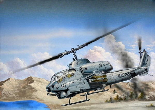 Trumpeter 05116 1/35 AH-1W Super Cobra Aircraft Assembly Model Kit