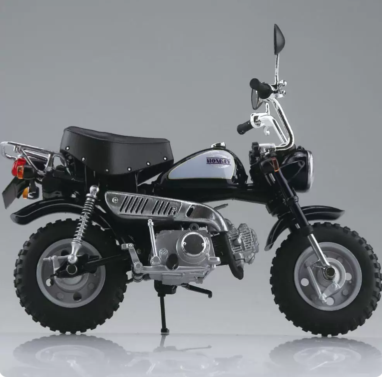 Aoshima AO-11168 1/12 Scale 11168-3700 - Honda Monkey Motorcycle - Black/White Main image