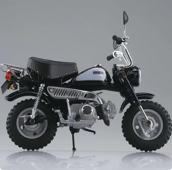 Aoshima AO-11168 1/12 Scale 11168-3700 - Honda Monkey Motorcycle - Black/White