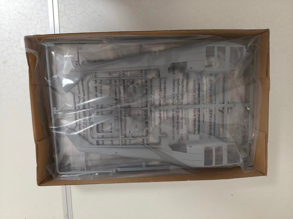 Trumpeter 05111 1/35 Scale UH-1B Huey Helicopter Assembly Model Kit — detail view 4