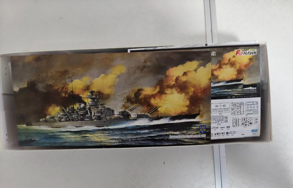 Flyhawk FH1132S 1/700 German Battleship Bismarck 1941 [Deluxe Edition]
