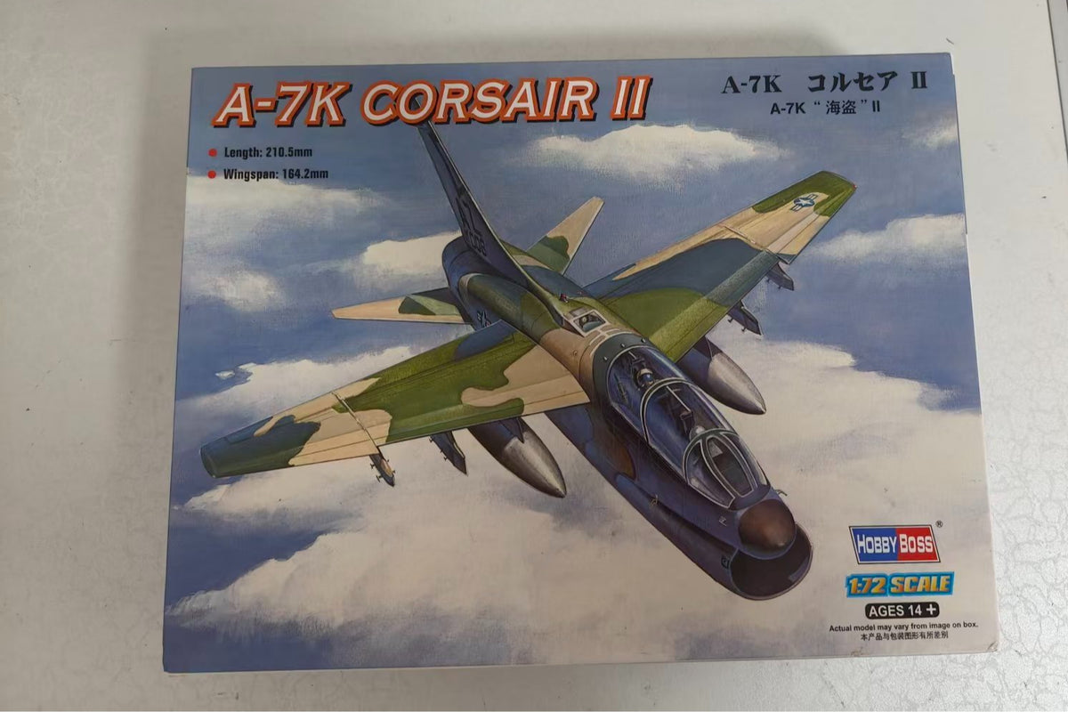 Trumpeter HOBBY BOSS 1/72 A-7k "Corsair" II 87212 — detail view 3