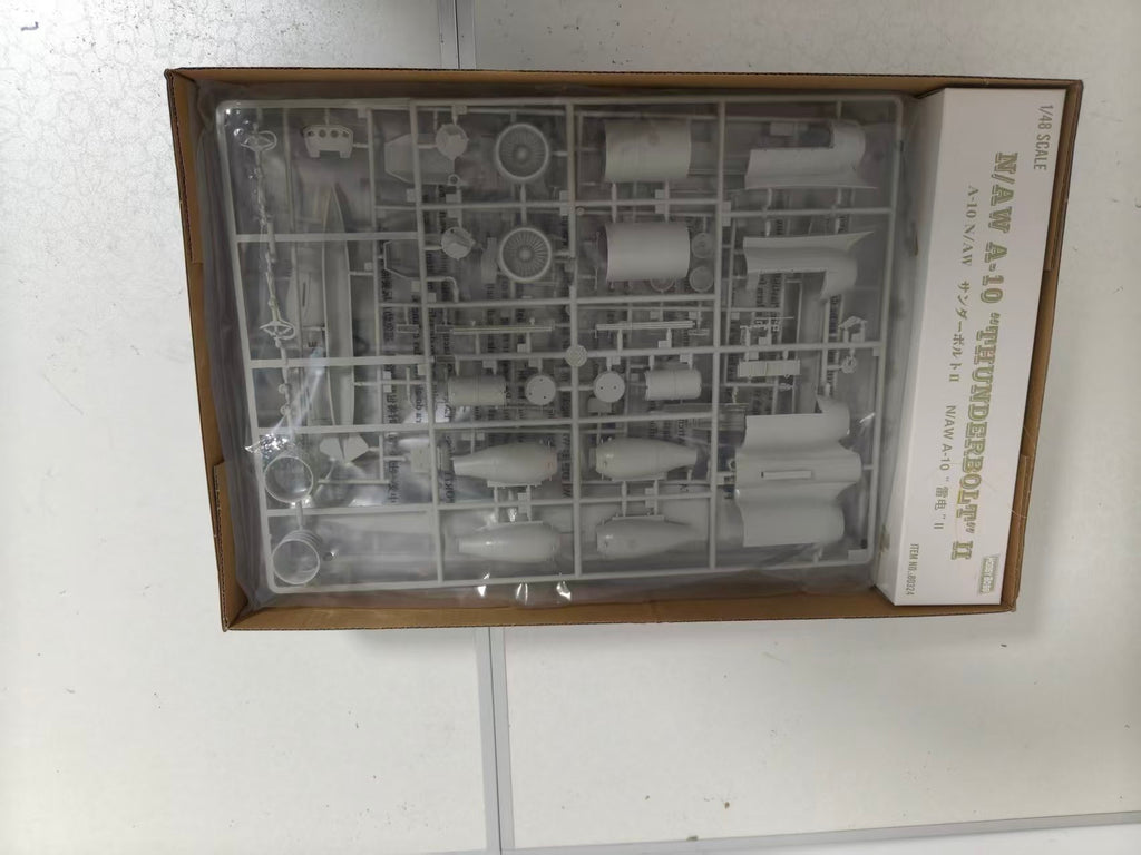 Trumpeter HOBBY BOSS 1/48 N/AW A-10A "Thunderbolt" II 80324