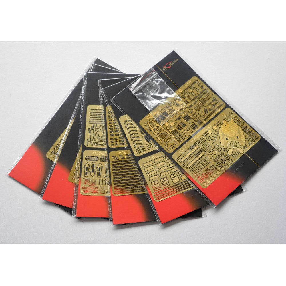 Flyhawk FH700035 1/700 WWII IJN Cruiser Takao For Aoshima 04536