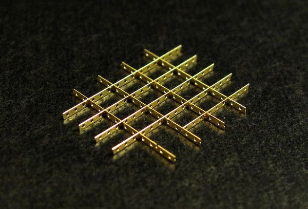Rainbow RB7004 1/700Detail Up Perforated bar w/ rabbets