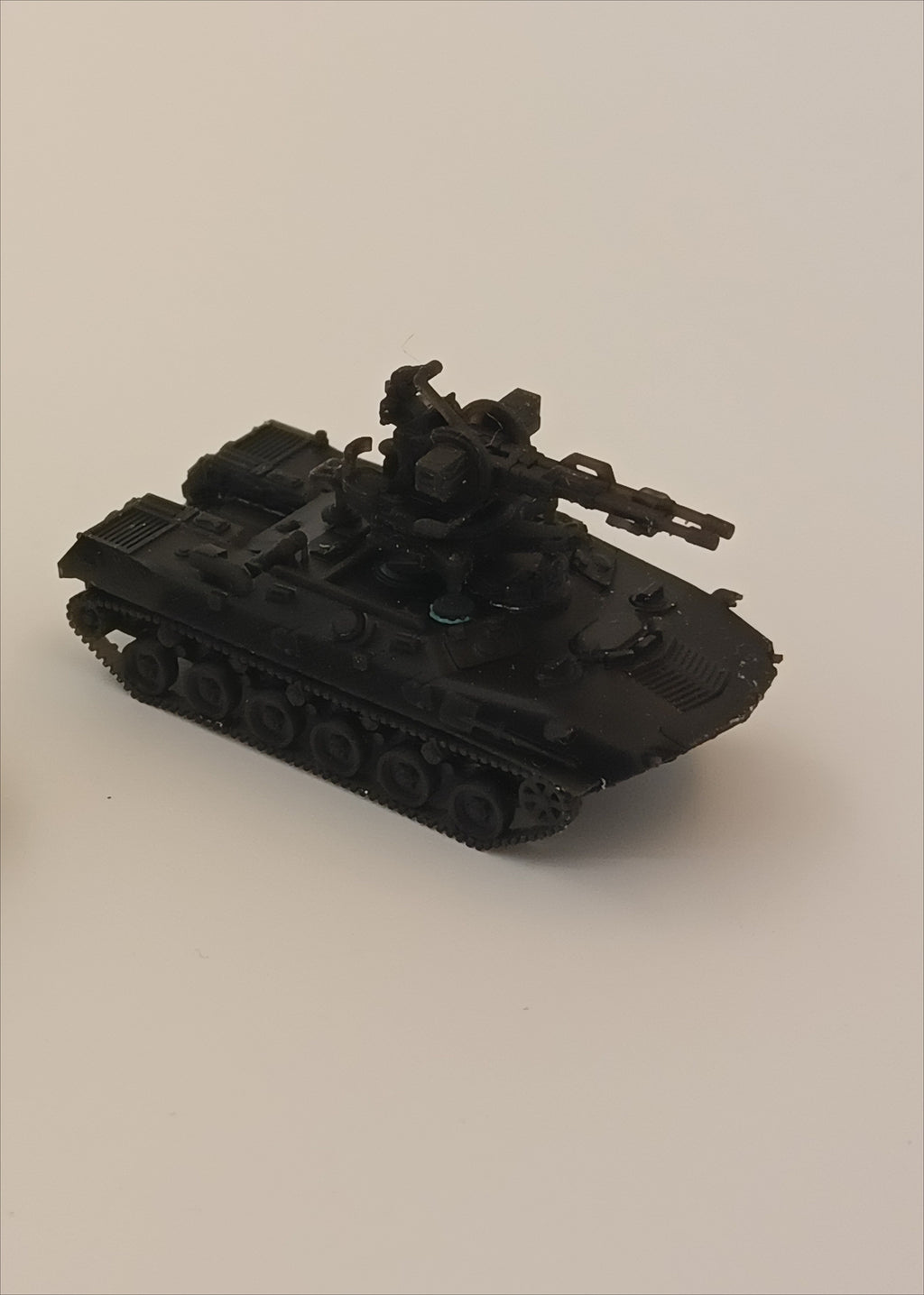 SSMODEL MODEL KIT 1/144 BTR-ZD（ZU-23-2）Tanks VAA144RUS0006