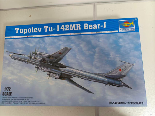 Trumpeter 1/72 01609 Tupolev Tu-142MR Bear- J