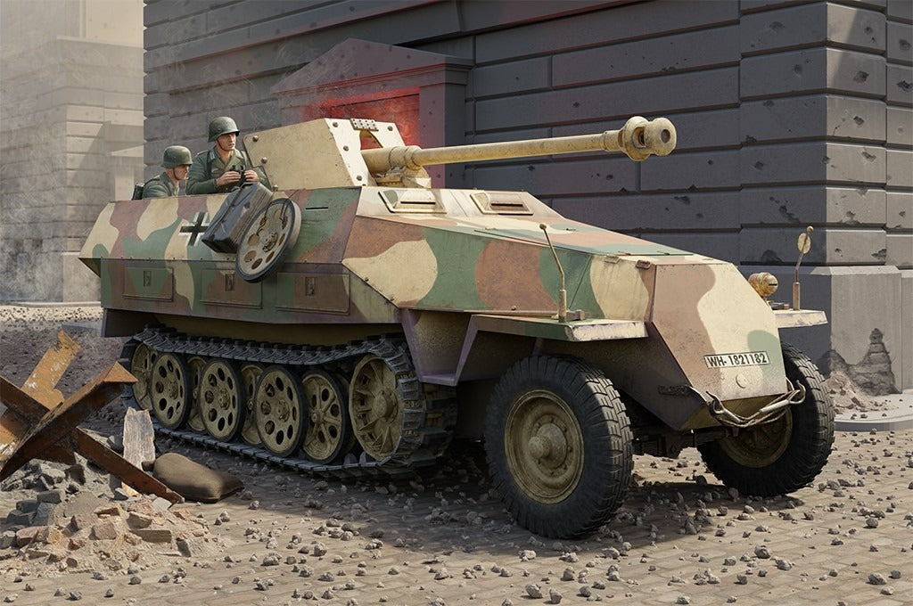 Trumpeter 00943 1:16 Sd.Kfz 251/22D Halftrack Tank Plastic Model Kit — scale model kit
