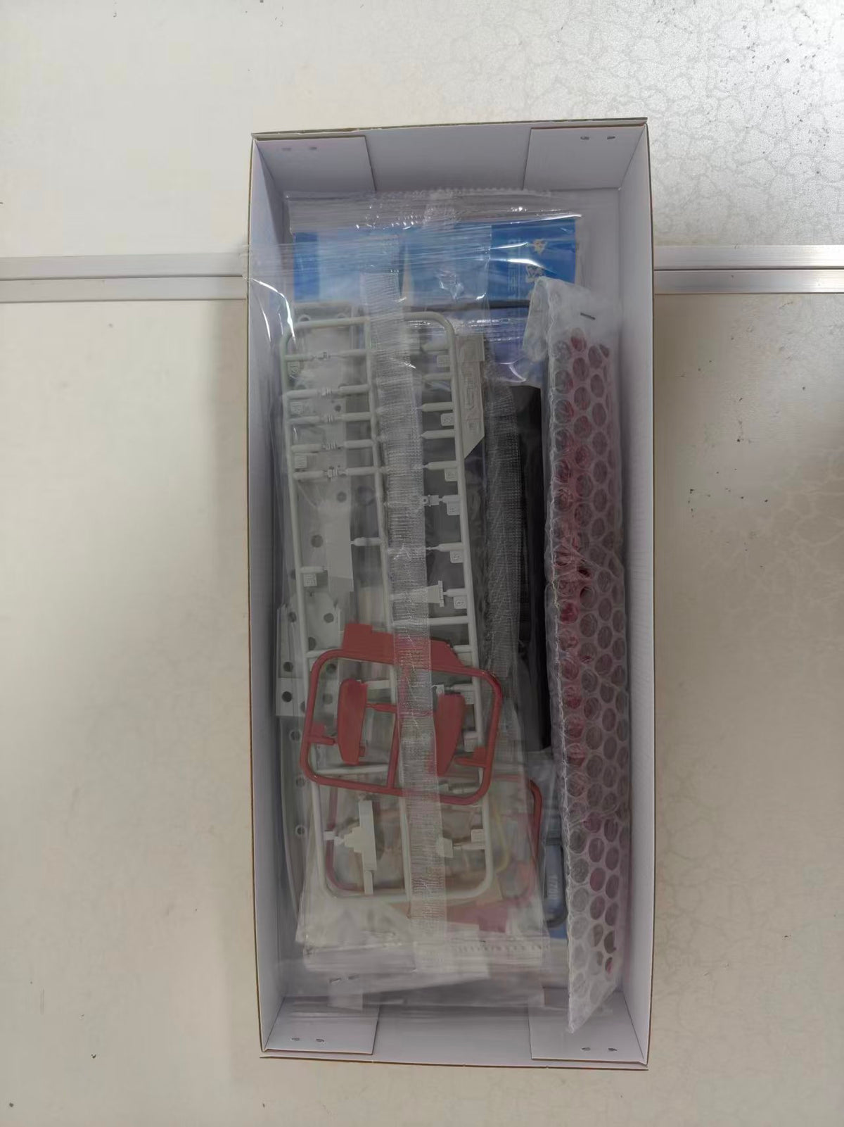 Meng Model PS-009 1/700 Chinese Type 055 Guided-Missile Destroyer — detail view 4