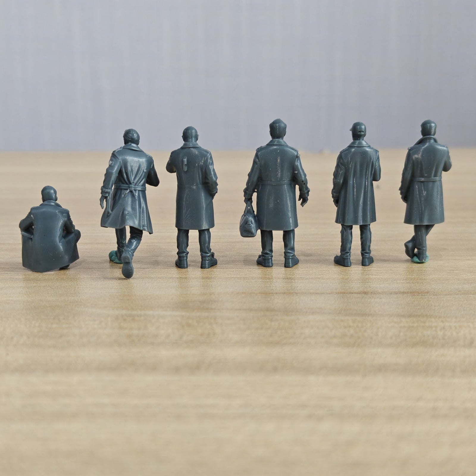 MRY-SFW LYTR608 Modern Urban Trench Coat Style Youth Male Multi-Pose Six-Person Set Miniature Car Diorama Figures Scene Props Accessories Resin 3D Printed Resin Model Kit by SSMODEL