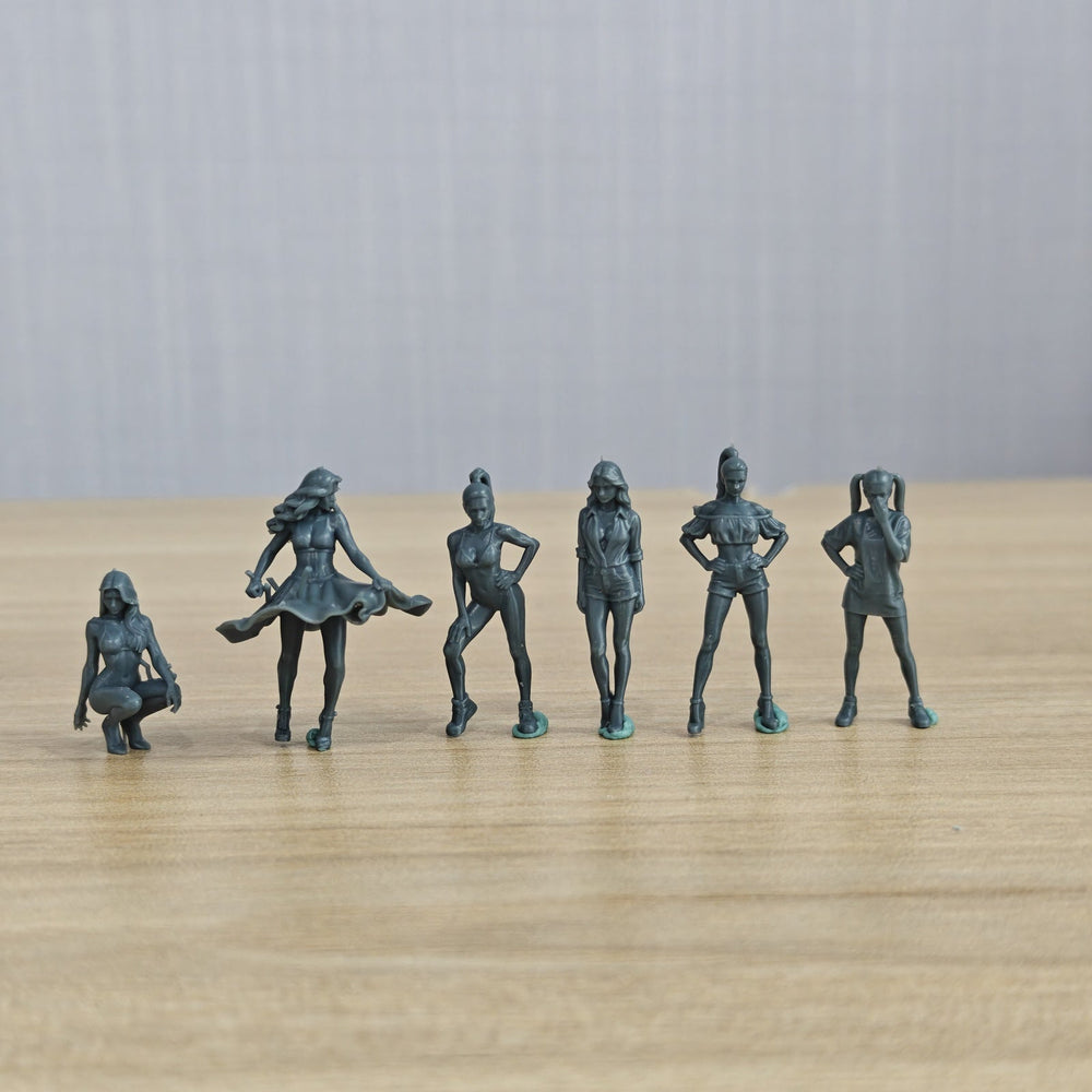 MRY-SFW LYTR638 Modern Sexy Hot Girl Style Young Female Multi-Pose Six-Person Set Miniature Car Diorama Figures Scene Props Accessories Resin 3D Printed Resin Model Kit by SSMODEL