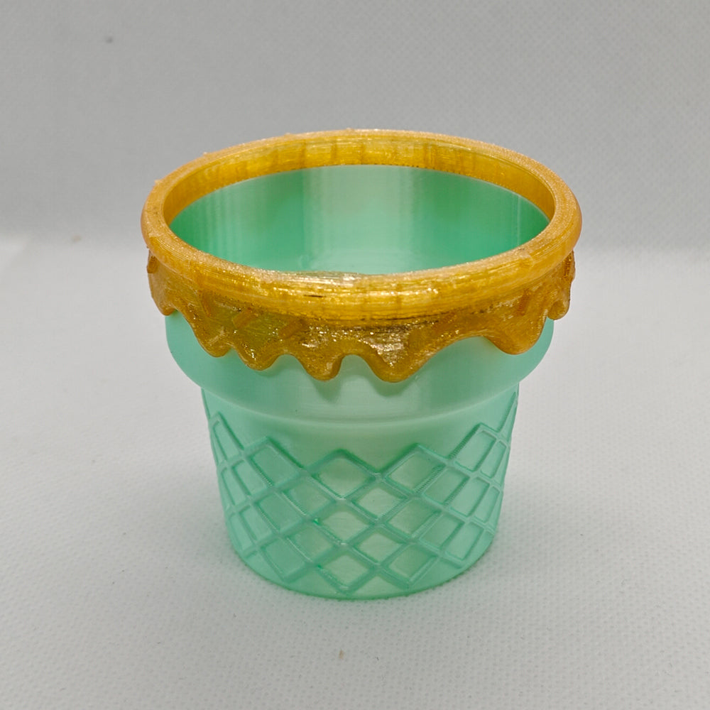 LYTP011B/E/G 1/L 1/M 1/S Ice Cream Cone Succulent Planter  Adorable Creative Ice Cream Cone Succulent Planter – Mini Cute Pot for Succulents, Fun Dessert-Themed Decor, DIY Planting Gift