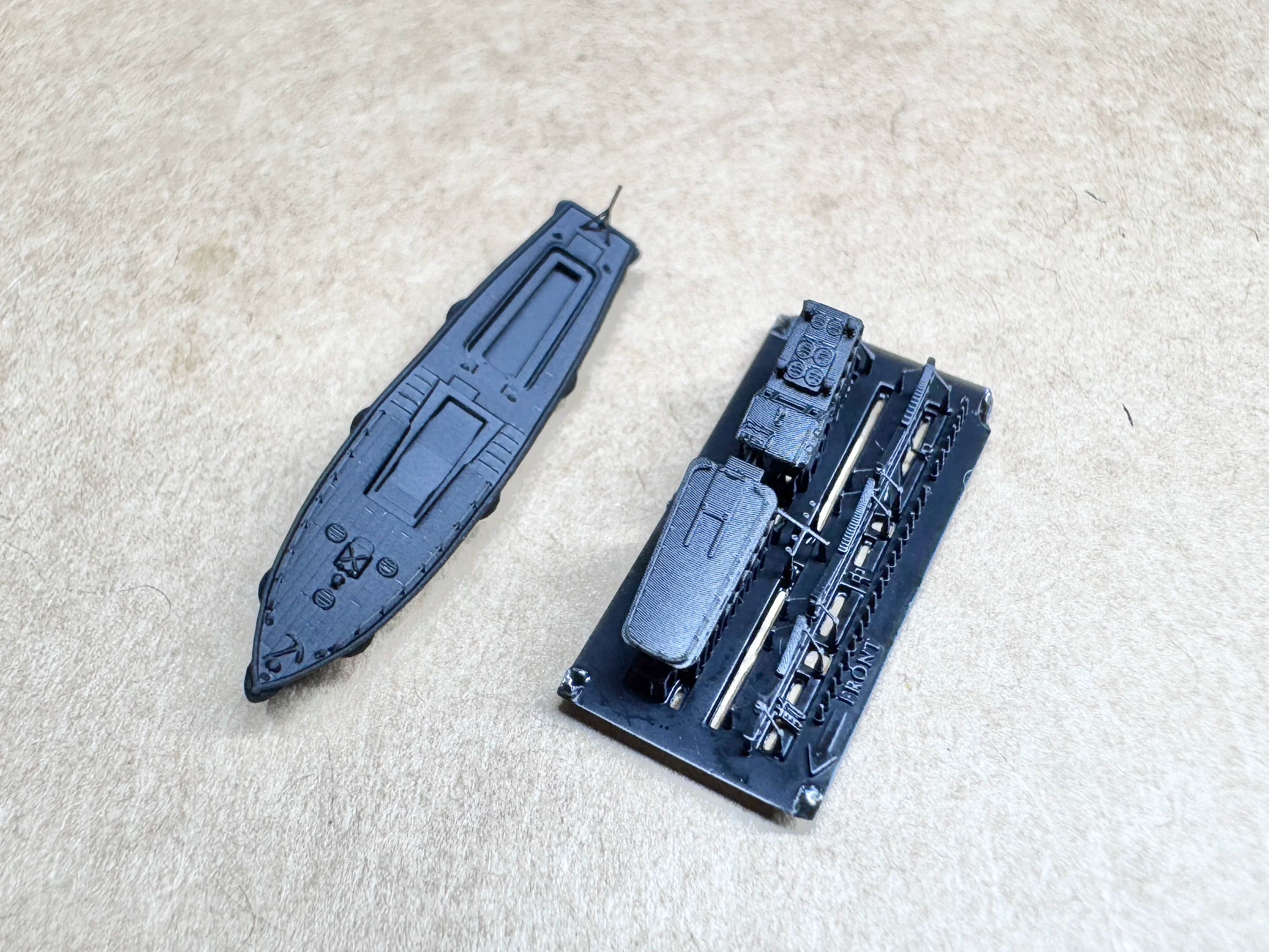 SSMODEL SSMODEL  R700036 1/700 scale cargo boat within 15 meters Long pipe boat