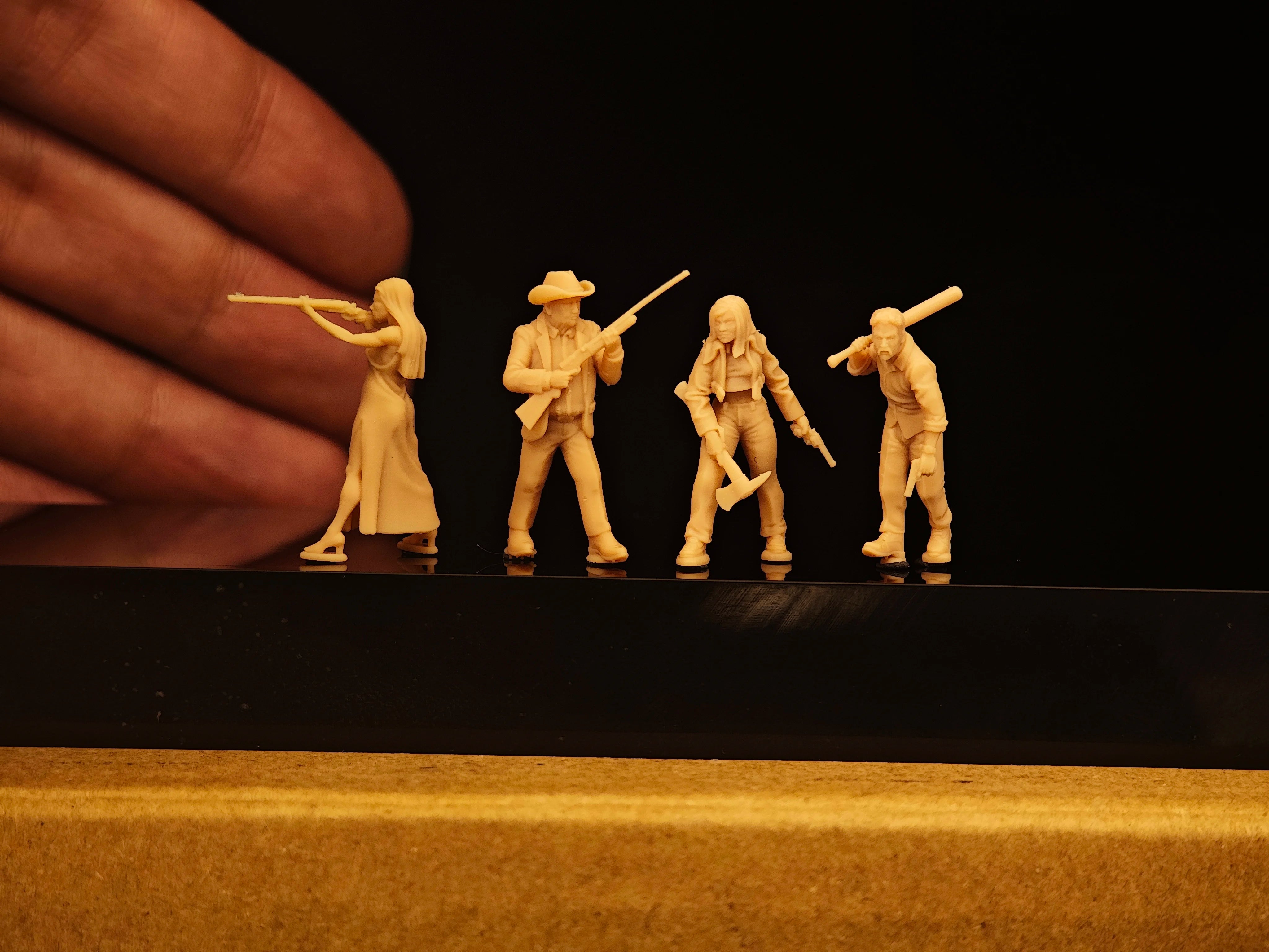 Miniature model zombie apocalypse civilian survivor 4-person group small soldier LSSNO283 1/35/48/64/72/87/100/144