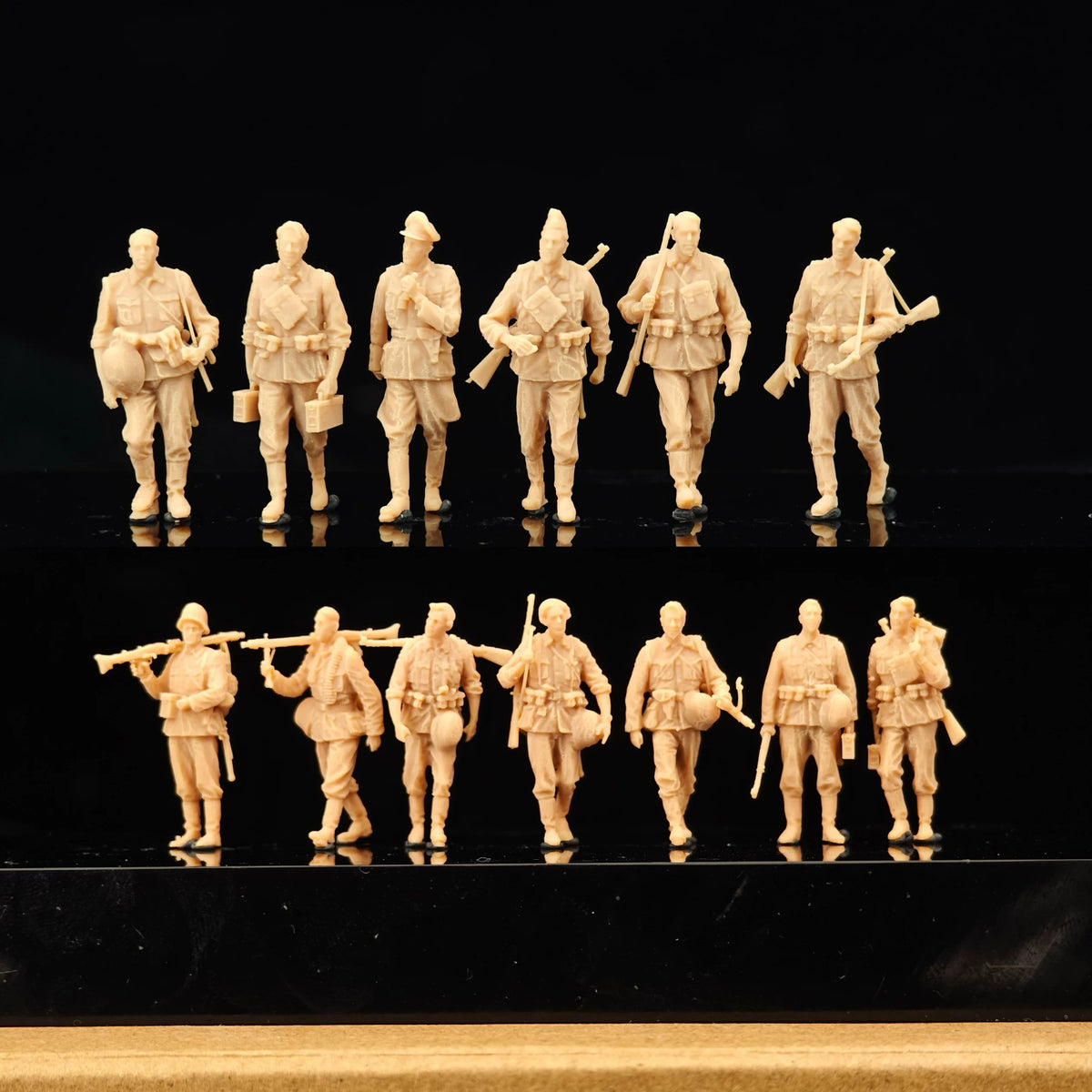 Spring Infantry 13 Person Team LSSNO157 1/35/48/64/72/87/100/144