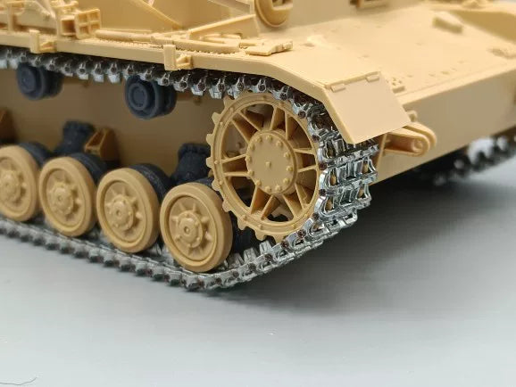 SSMODEL    Sx35027 Metal Tracks for No. 3 and No. 4 Tank Model with pins does not include the tank model 1/35