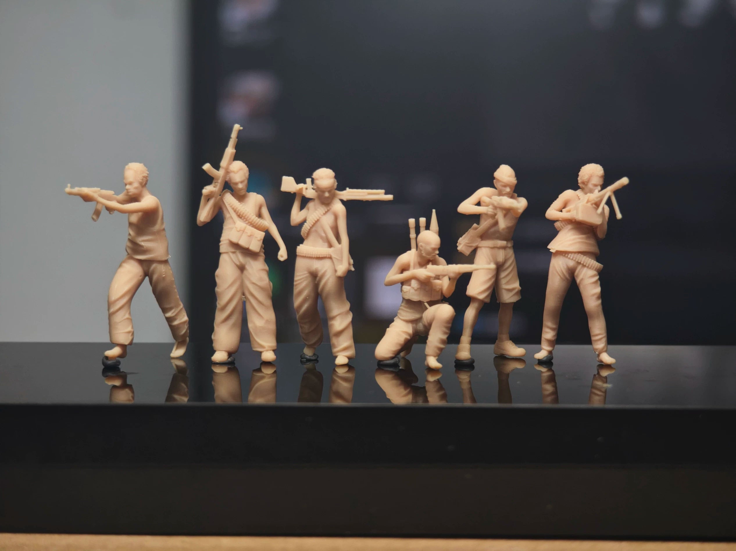 Modern Pirates (6-man group) LSSNO174 1/35/48/64/72/87/100/144
