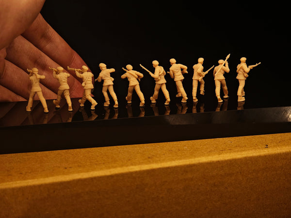 10 members of the Workers' and Peasants' Red Army, consisting of White Model soldiers LSSNO302