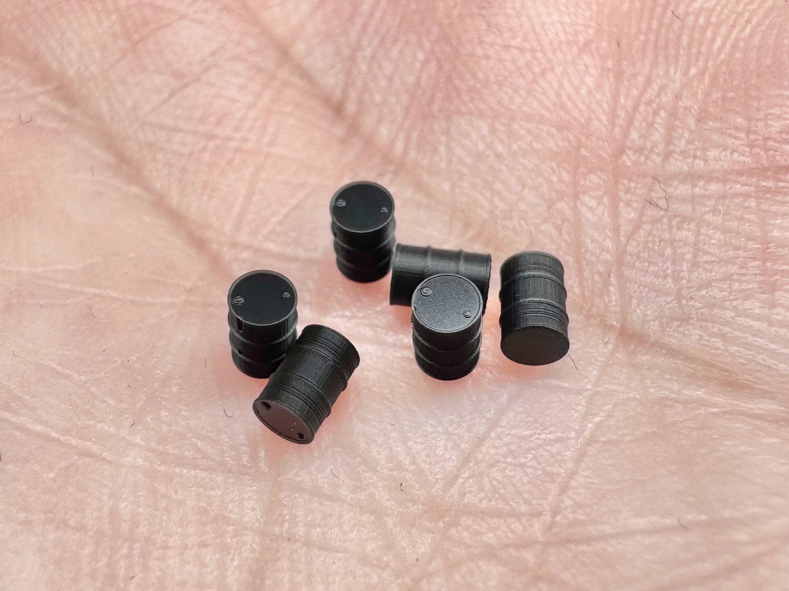 SSMODEL R350099 1/350 scale oil drums used by various countries