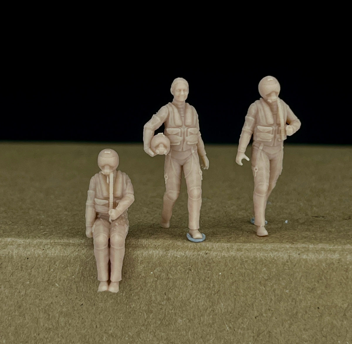 Modern female pilots 3-person team LSSNO113  1/35/48/64/72/87/100/144