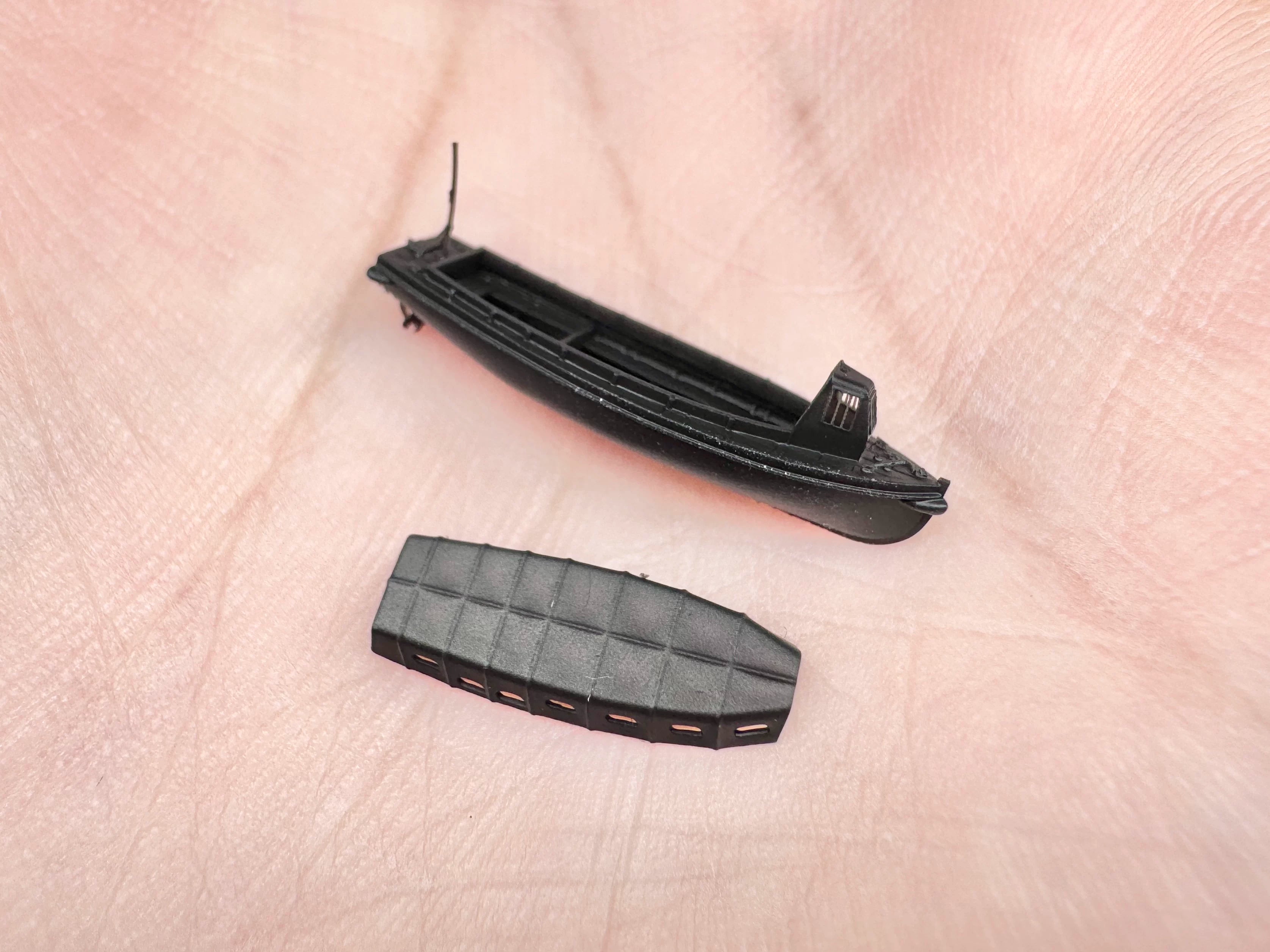 SSMODEL R350105  1/350 scale fire boats within 8 meters for expulsion