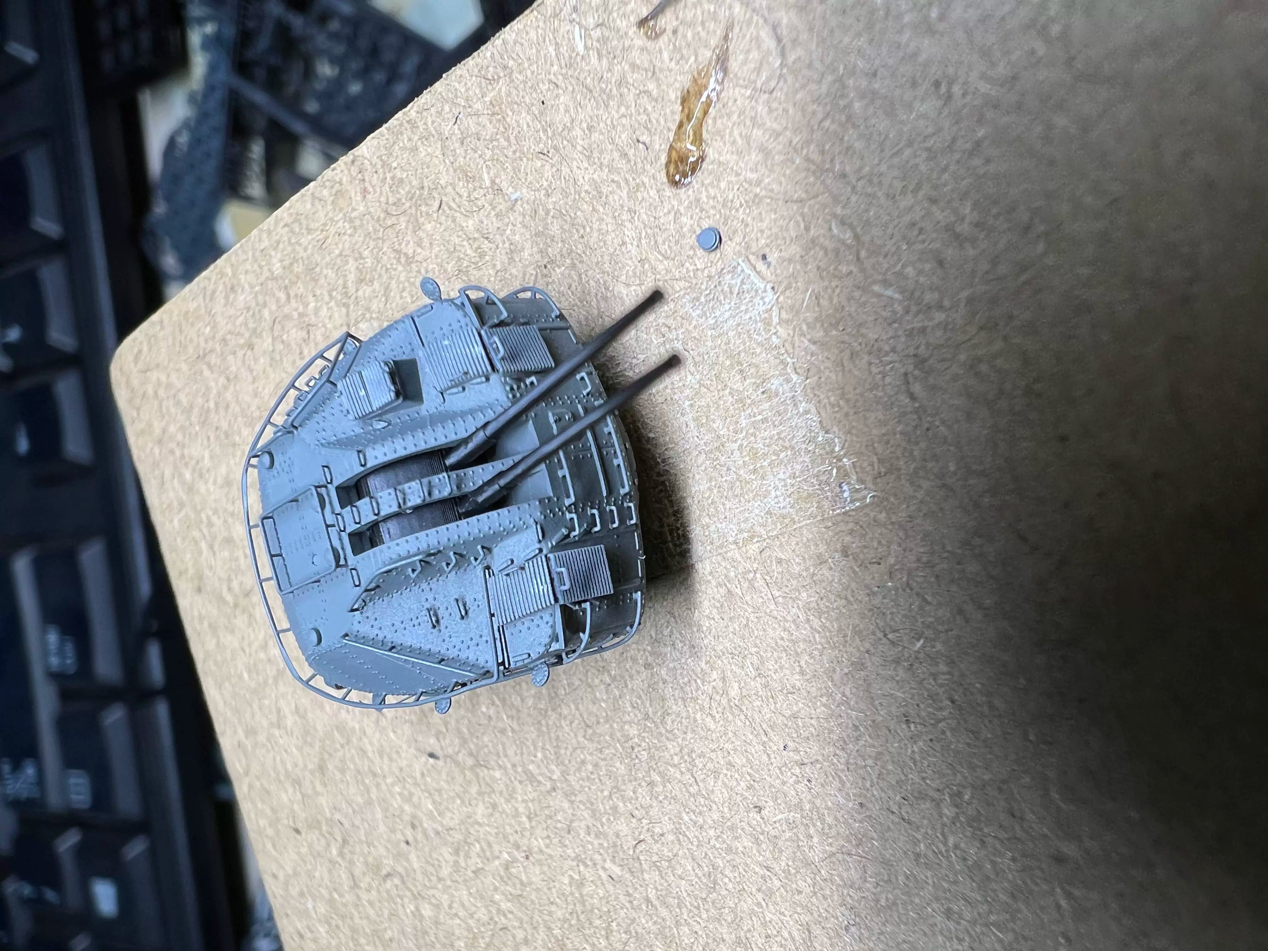 SSMODEL R350018   1/350Scale Type 98 100mm anti-aircraft gun
