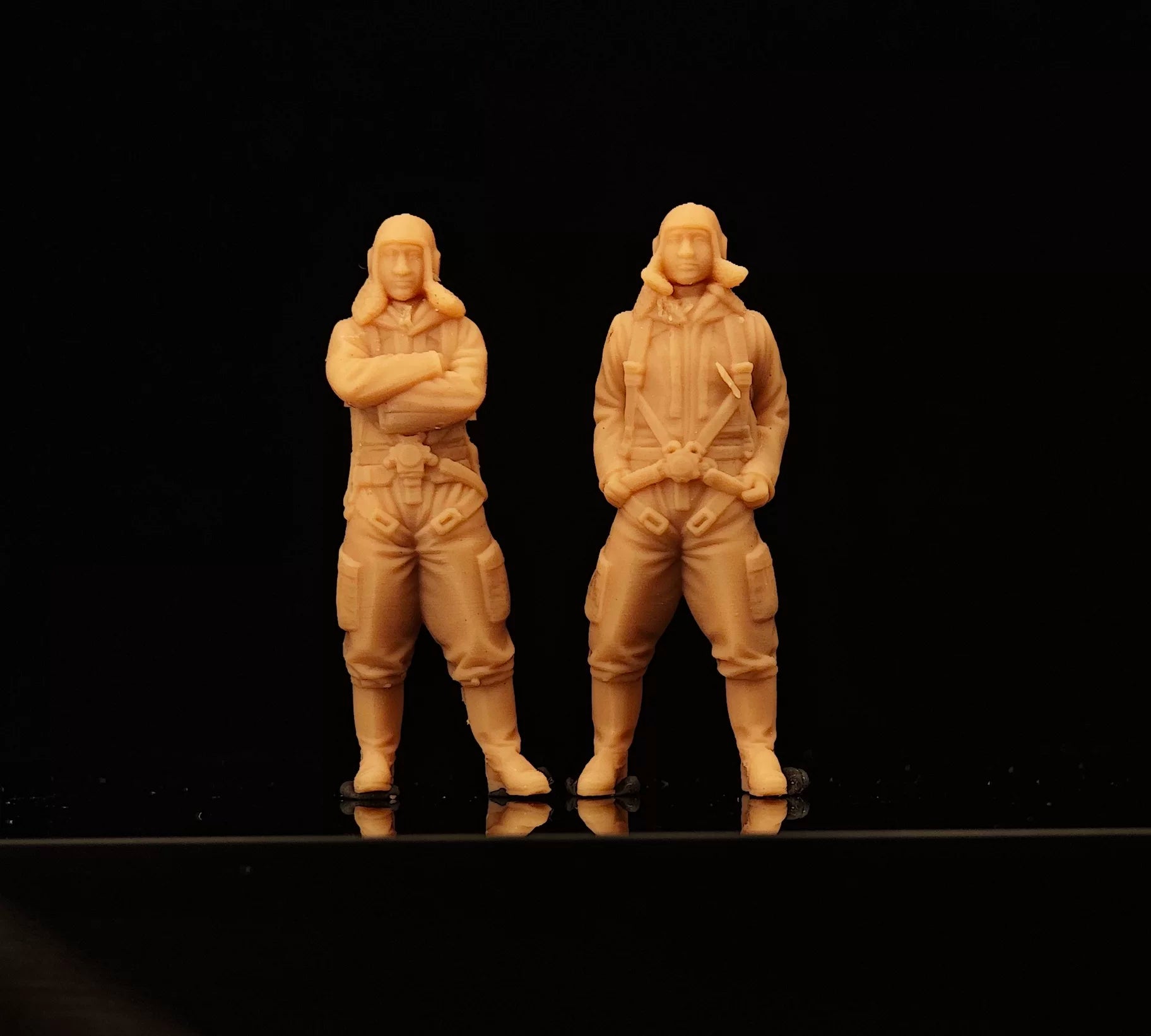 World War II Pacific pilots two-man soldier figures LSSNO251 1/35/48/64/72/87/100/144