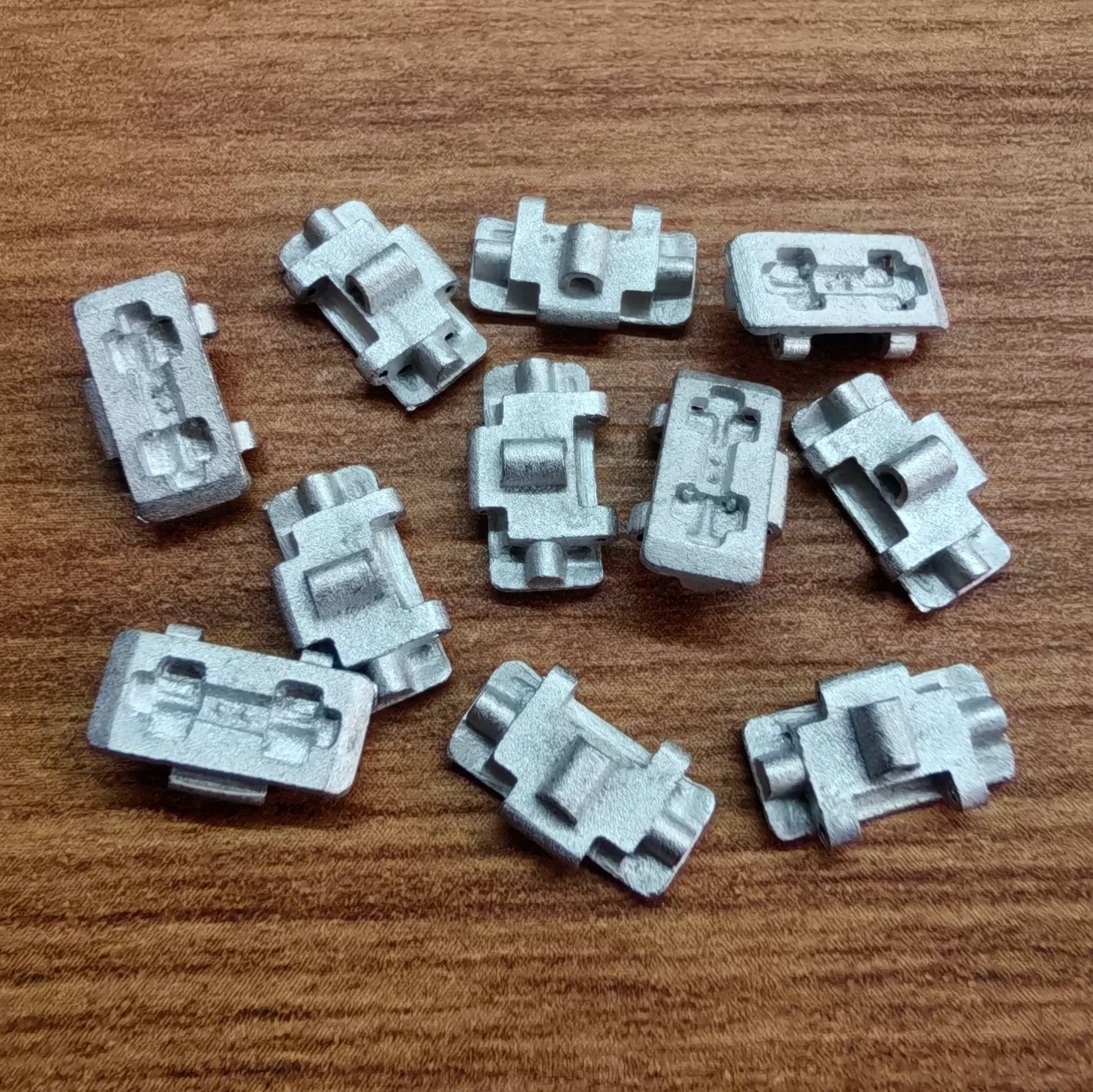 SSMODEL 32019 with FOV Matilda Tank Model 1/32 metal tracks with pins